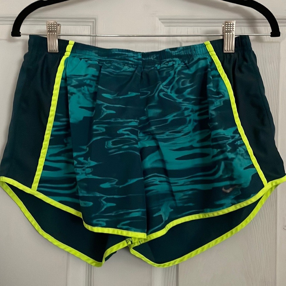 dri-fit size small athletic shorts